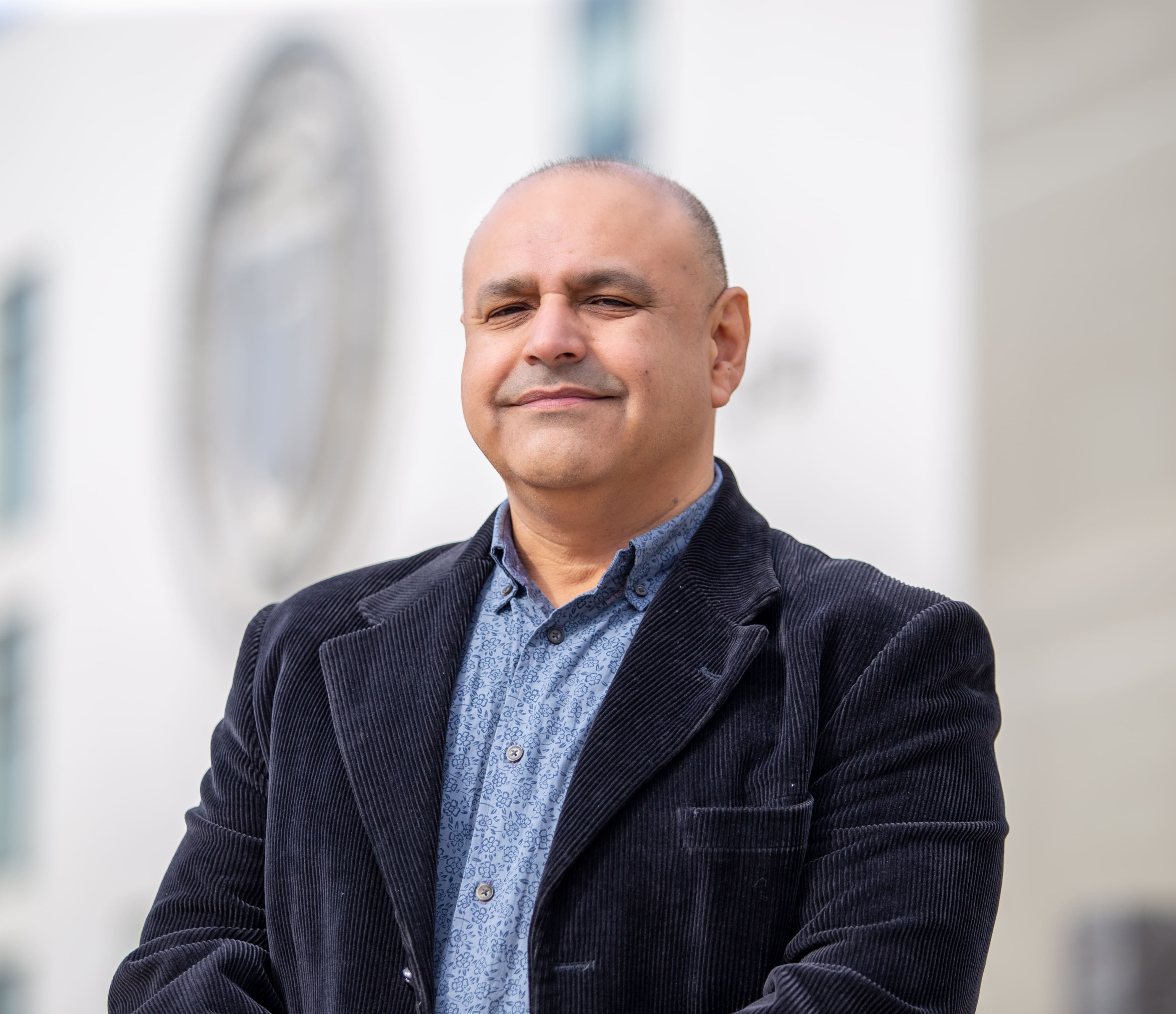 Dr. Andrés Valenzuela