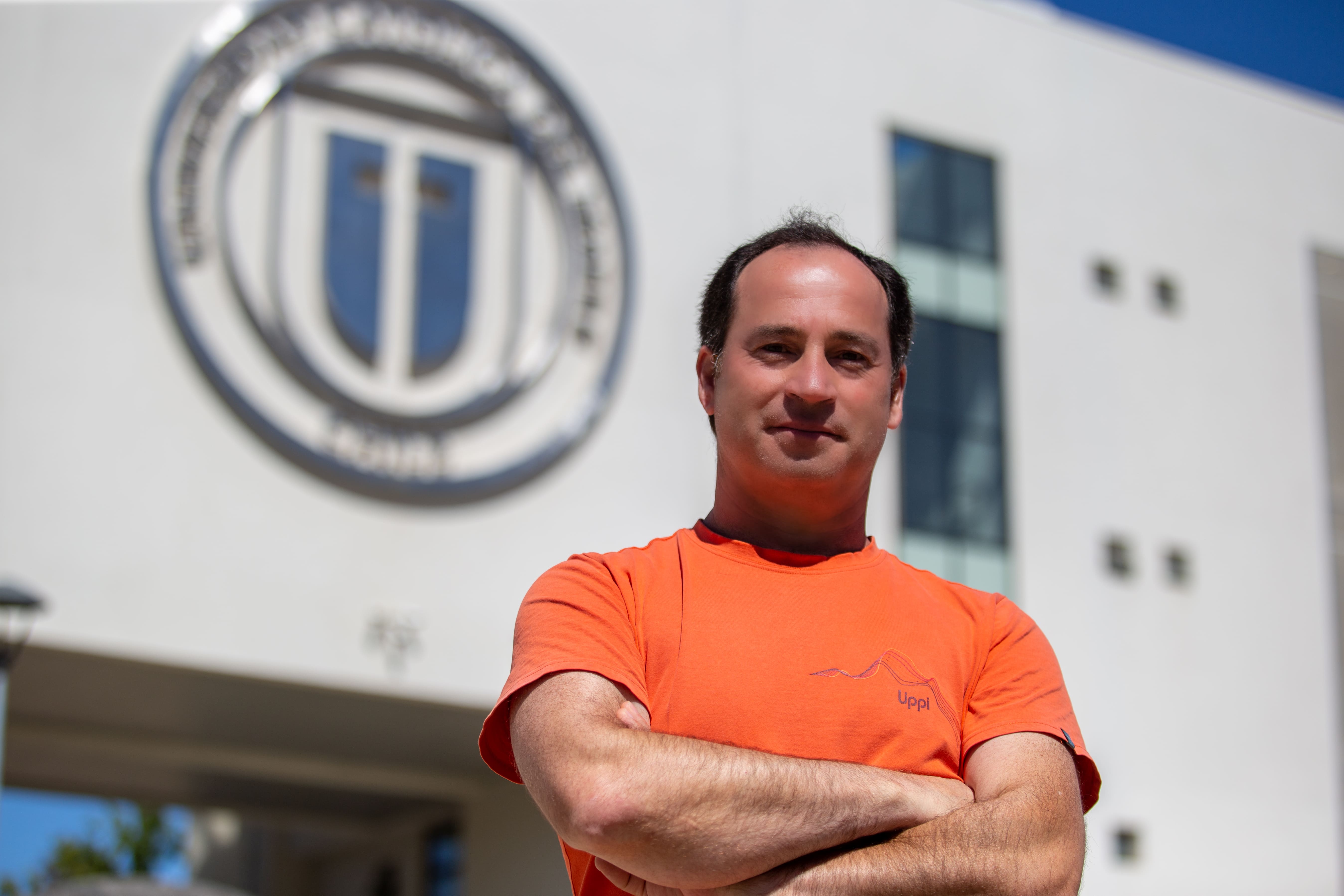 Dr. Sergio Espinoza